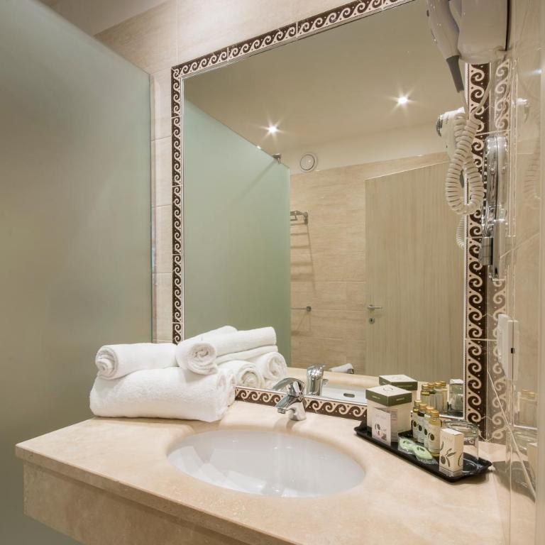 Hotel Executive - Camera Tripla Standard - 3