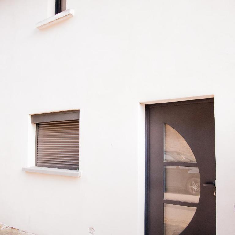 Maison Nomade piscine privée, parking et clim - Haus mit 3 Schlafzimmern - 42