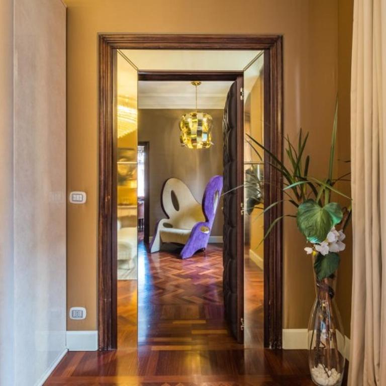 The Inn at the Spanish Steps Luxury Collection - The Club Condotti 91 - The Club Apartment with View and Balcony - 8