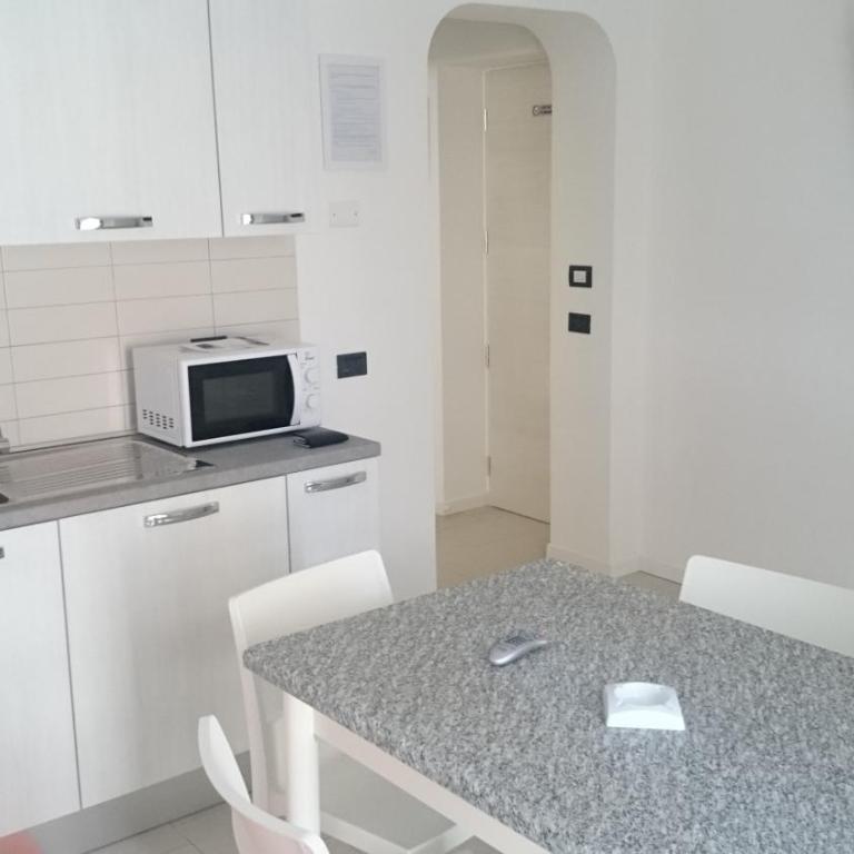 Residence Altea - Appartamento con 1 Camera da Letto e Balcone - 1
