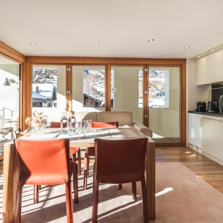 Sonnmatten Boutique Hotel & Apartments Zermatt - Apartment mit 3 Schlafzimmern - 1. Etage mit Balkon und Blick auf das Matterhorn - 18