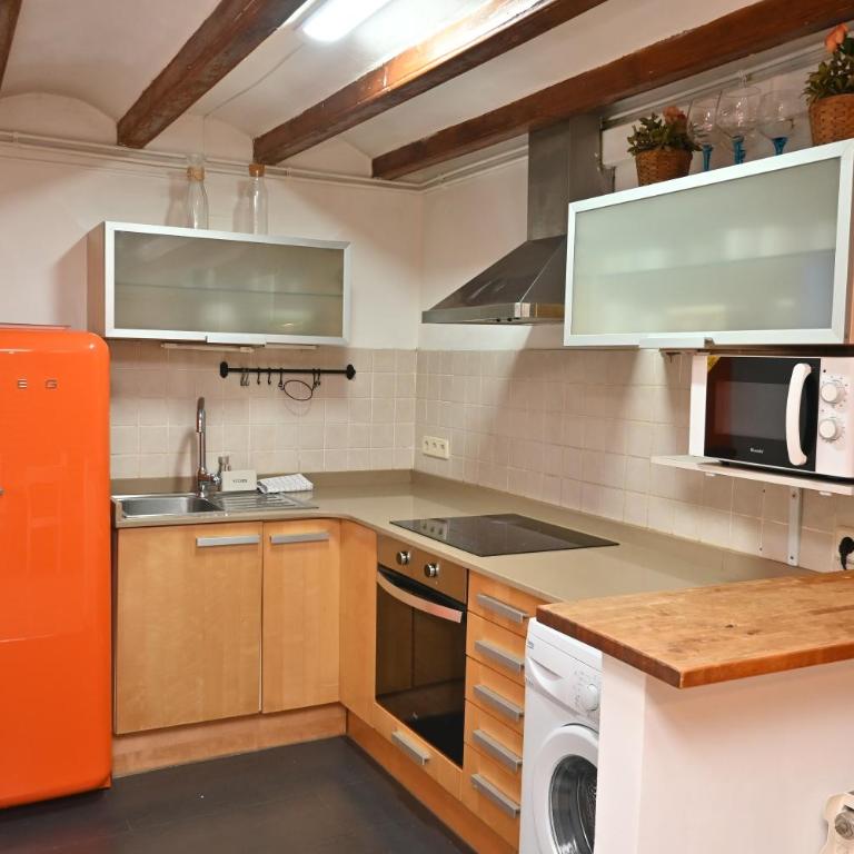 Homenfun Barcelona Poblenou - Two-Bedroom Apartment - 11