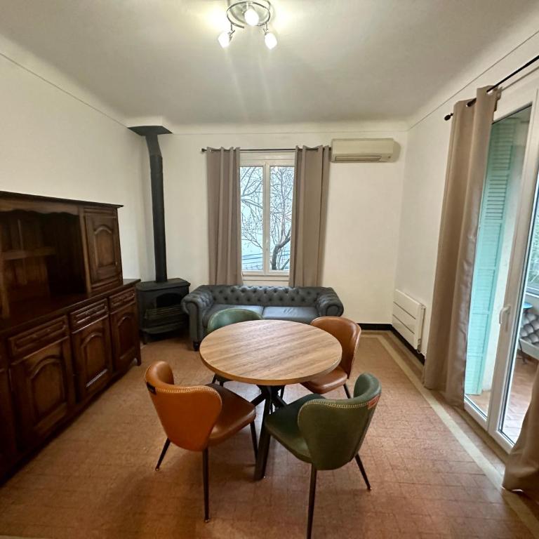TASSIGNY à Frejus Parking et Terrasse - Apartamento de 3 dormitorios - 17