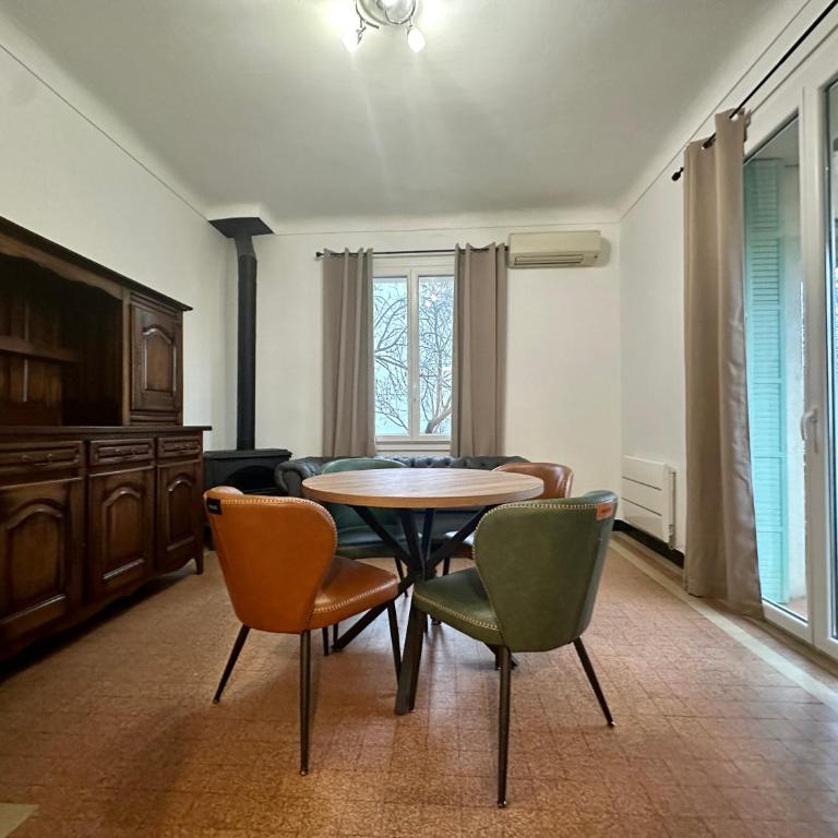 TASSIGNY à Frejus Parking et Terrasse - Apartamento de 3 dormitorios - 13