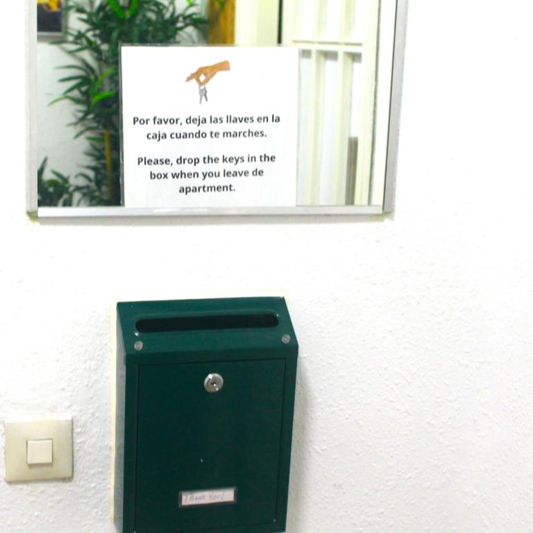 Fantástico apartamento junto a la estación - Apartamento de 1 dormitorio - 32