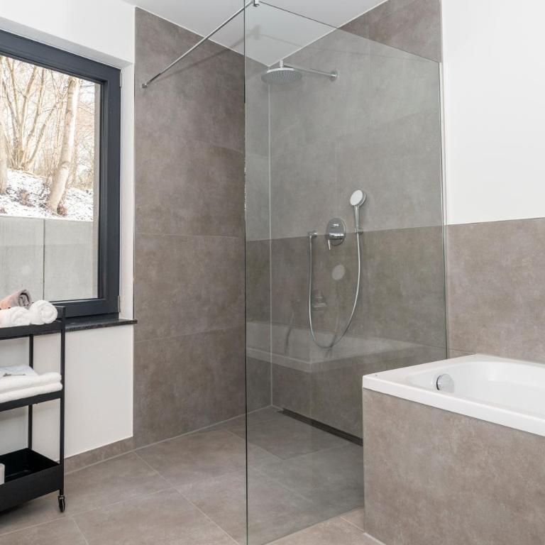 AmRain Ferienwohnungen - Apartment mit 1 Schlafzimmer und Terrasse - 12