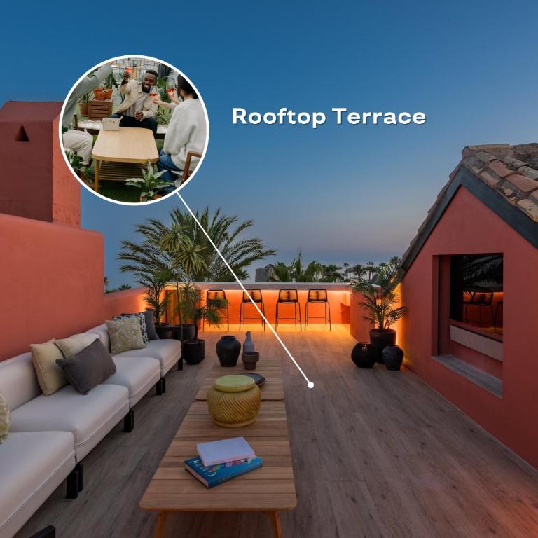 VACATION MARBELLA I The Signature Penthouse, Best Flat in Estepona, Sea View, Sauna, Communal and Indoor Pool, Gym, Private Heated Jacuzzi, Cutting-edge Amenities, High-End Renovation - Casa Deluxe de 4 dormitorios - Frente al mar - 48