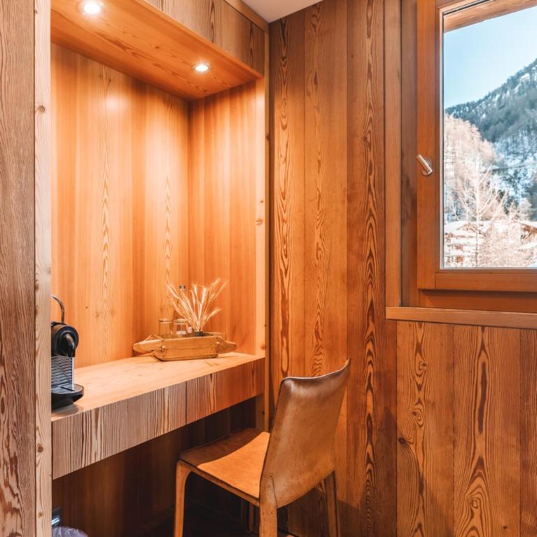 Sonnmatten Boutique Hotel & Apartments Zermatt - Apartment mit 3 Schlafzimmern - 1. Etage mit Balkon und Blick auf das Matterhorn - 40