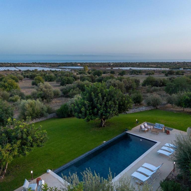Baglio La Corte - IsulaTravel - Villa con Piscina Privata - 4