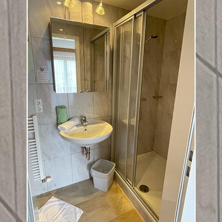Alpenhof Strenge - Doppelzimmer mit Balkon - 3