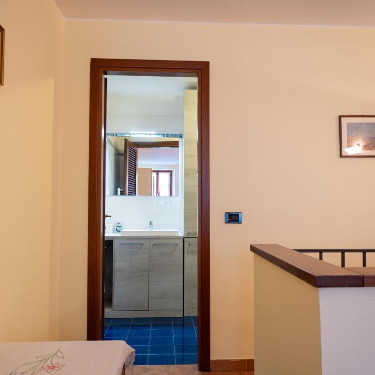 Suite Carla cozy apartment in Petrasanta center - Apartment - 23