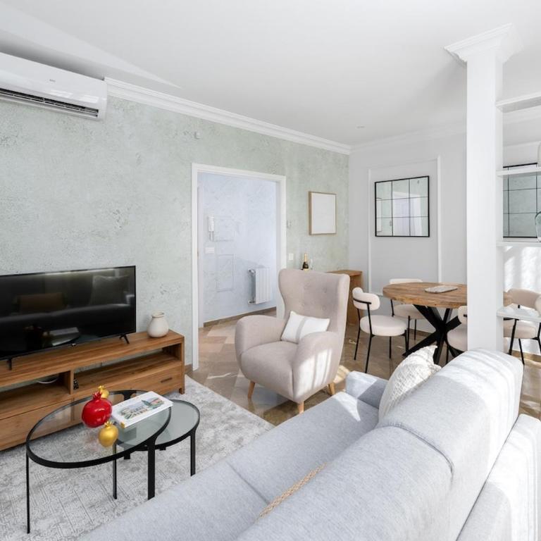 Apartamento con vistas en Gran Vía de Granada Luxury Suites - Two-Bedroom Apartment - 3