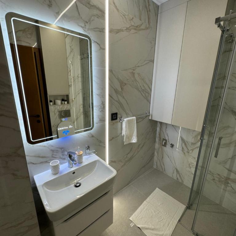 Kristal Lux Violeta - Apartman sa 1 Spavaćom Sobom - 9