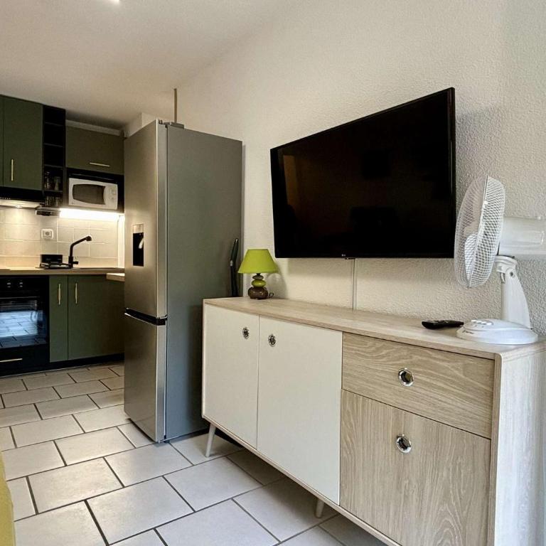 Appartement 2 pièces dans résidence avec piscine 4 couchages AR510-0116 - Apartment - 4