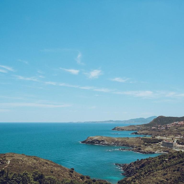 Regina's Banyuls - Asmaraloka - Two-Bedroom Apartment - 17