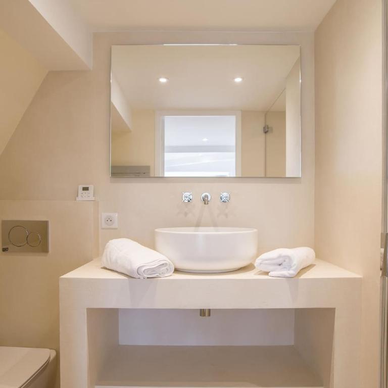 Somptueuse demeure Arcachonnaise de caractère avec accès direct à la plage - Villa with Sea View - 33