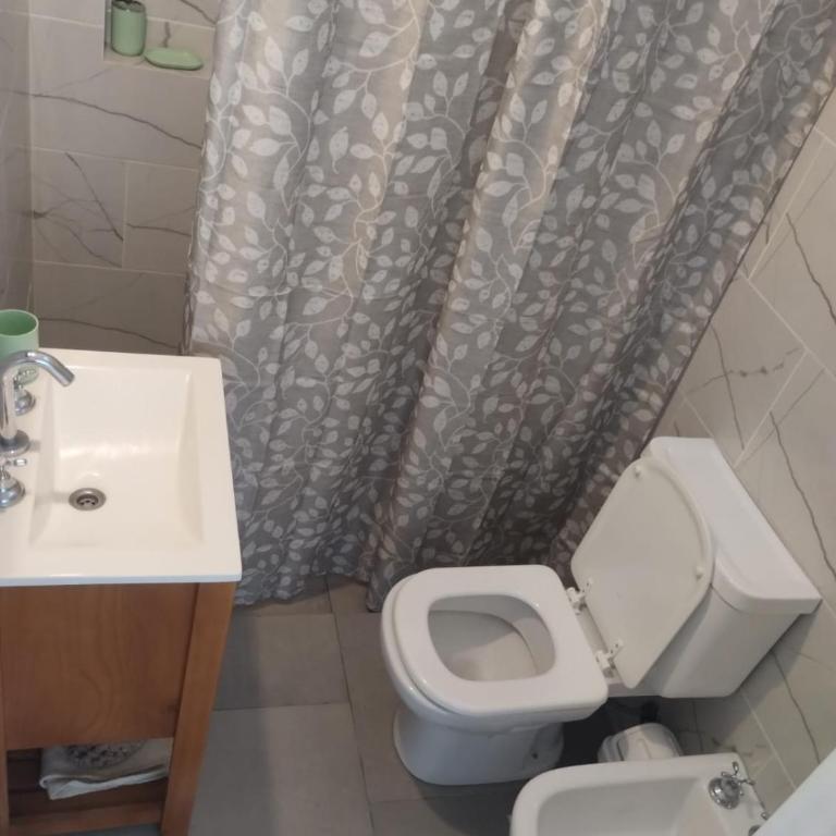 Casa en barrio tranquilo Necochea - Two-Bedroom House - 6