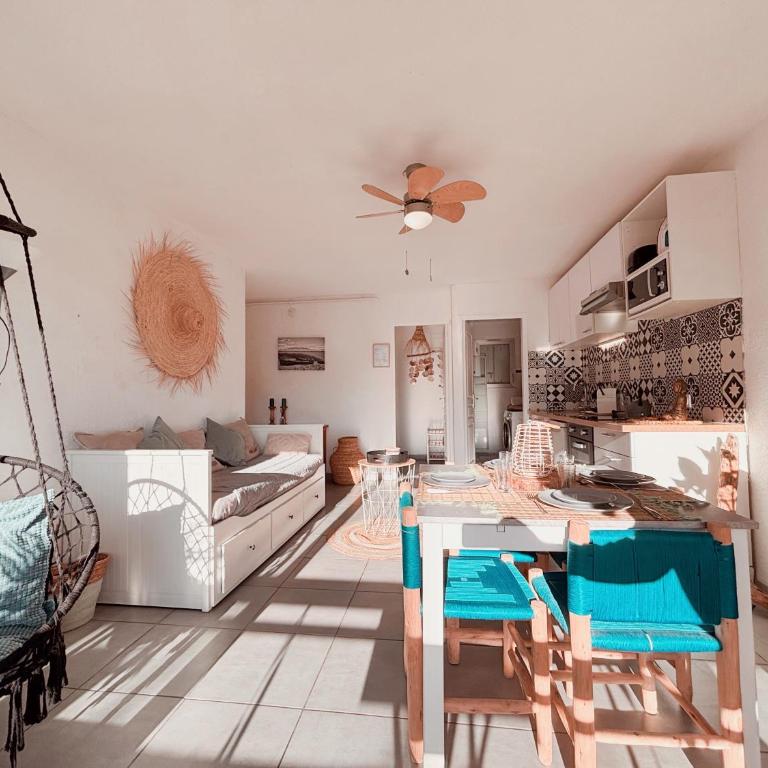Magnifique T2 au calme avec une superbe vue sur le port - Appartement 1 Chambre - 9