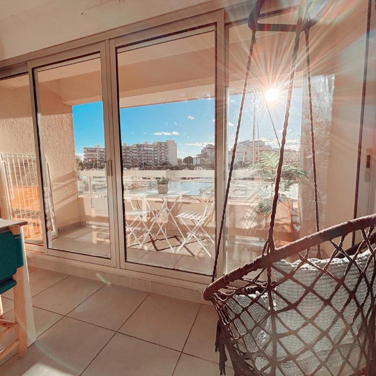 Magnifique T2 au calme avec une superbe vue sur le port - Appartement 1 Chambre - 21