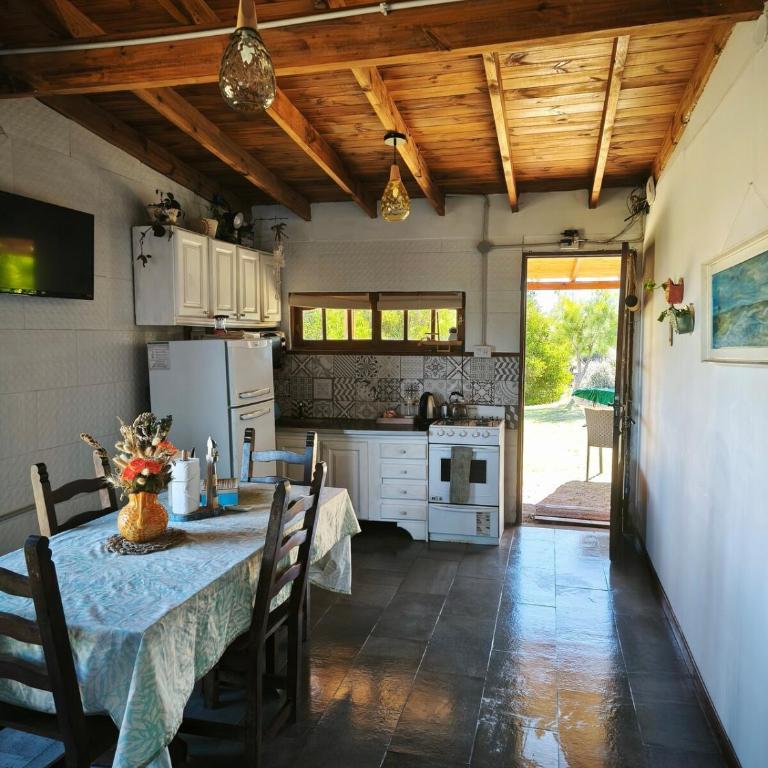 Serendipia, casa de campo en el Balneario Los Angeles - Two-Bedroom House - 26