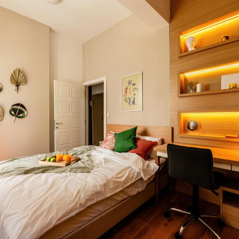 Grand Gallery Old Town NEW - Three-Bedroom Premium Apartment with Balcony - 4