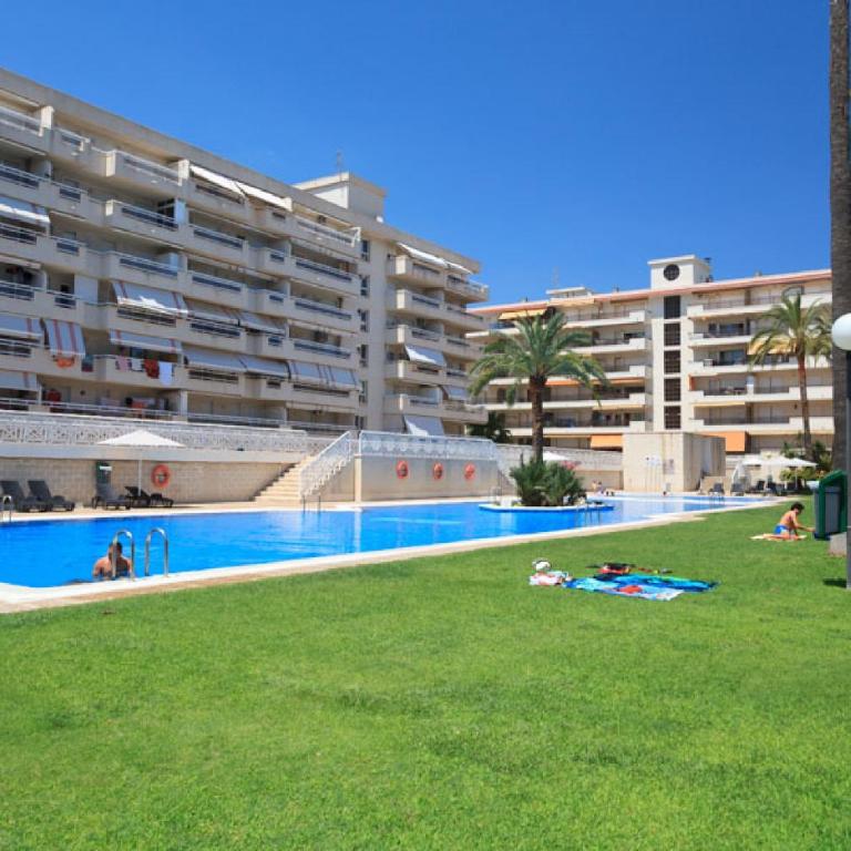 UHC Aquamarina Apartments - One-Bedroom Apartment - 15