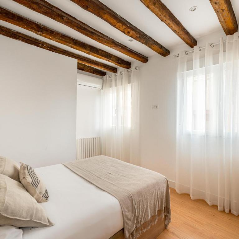 Chueca II calle Barco 2BR 2BH - Two-Bedroom Apartment - 20
