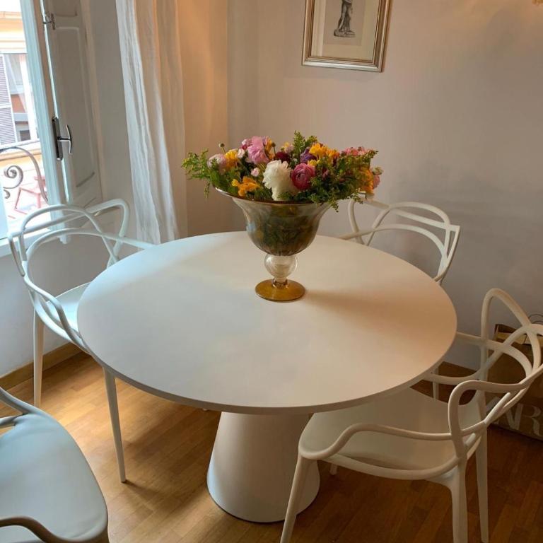 GuestHost - Piazza di Spagna Classy Apartment - Appartamento con 2 Camere da Letto - 23