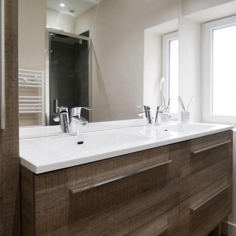 Appartement rénové idéalement situe dans le centre piéton des Sables d'Olonne - Appartement 2 Chambres - 7