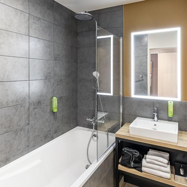 Best Western Coeur de Maurienne Hotel Restaurant & Spa - Chambre Lits Jumeaux Standard - Non-Fumeurs - 5