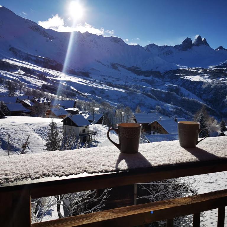 Appartement refait à neuf pour 8 personnes à Albiez-Montrond - Appartement - 1