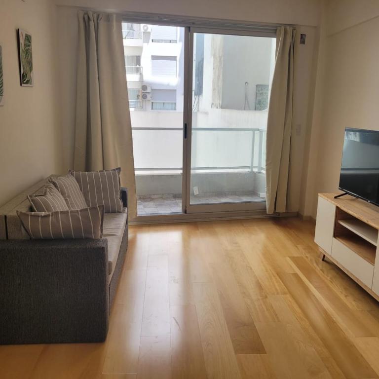 Apart Paraguay y Julian Alvarez 2c - One-Bedroom Apartment - 1