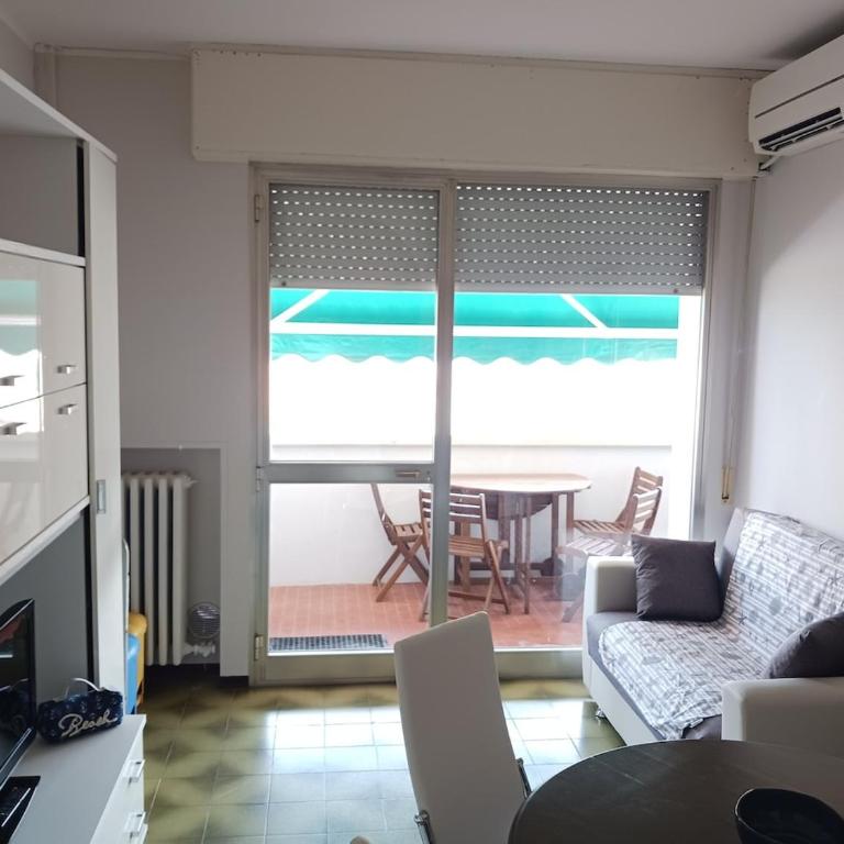 Alba Trilocale vista mare - 2 camere da letto - Appartamento con 2 Camere da Letto - 2