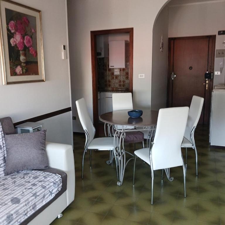 Alba Trilocale vista mare - 2 camere da letto - Appartamento con 2 Camere da Letto - 10