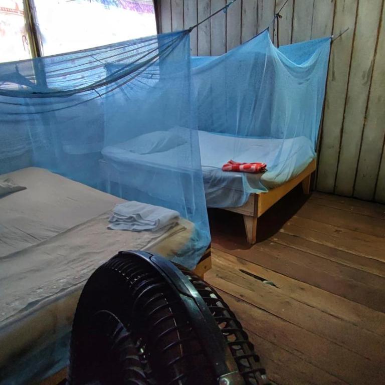 Hospedaje y tours Reina Arriera amazonas colombia - Habitación Doble - 2 camas - 2