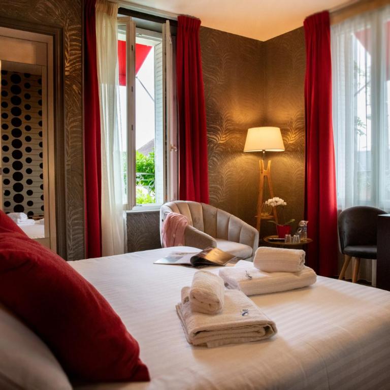 Logis Hôtel La Brèche - Restaurant Berthelot - Chambre Double Supérieure - 6