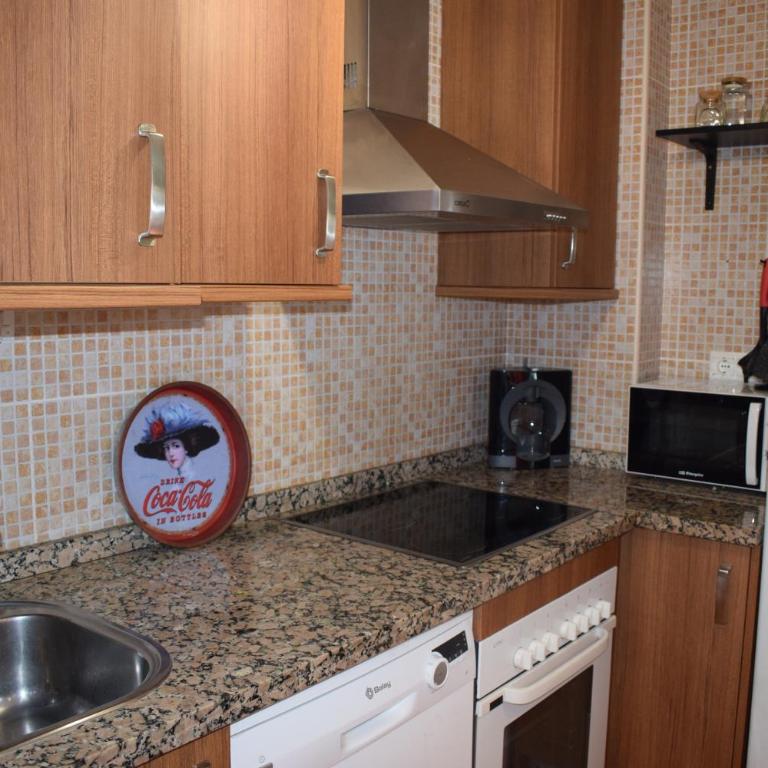 OLIVO 15E - Terraza y vistas - Apartamento con ducha - 6