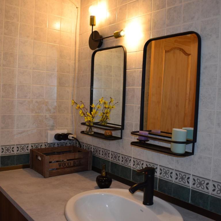 OLIVO 15E - Terraza y vistas - Apartamento con ducha - 16