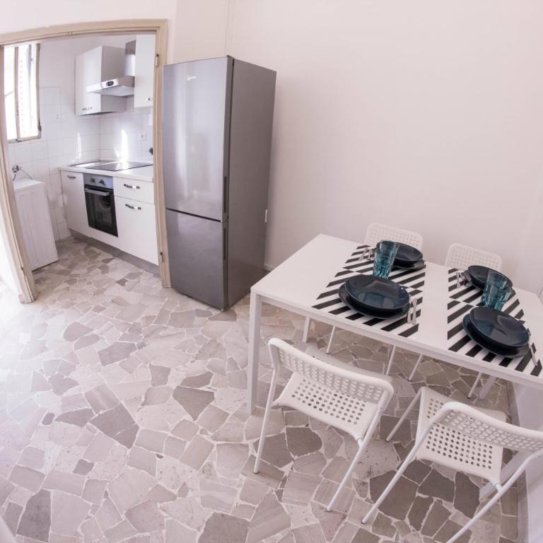 UNYCA - 4 bedroom Apartment in Florence - Appartamento Attico con 4 Camere da Letto - 5