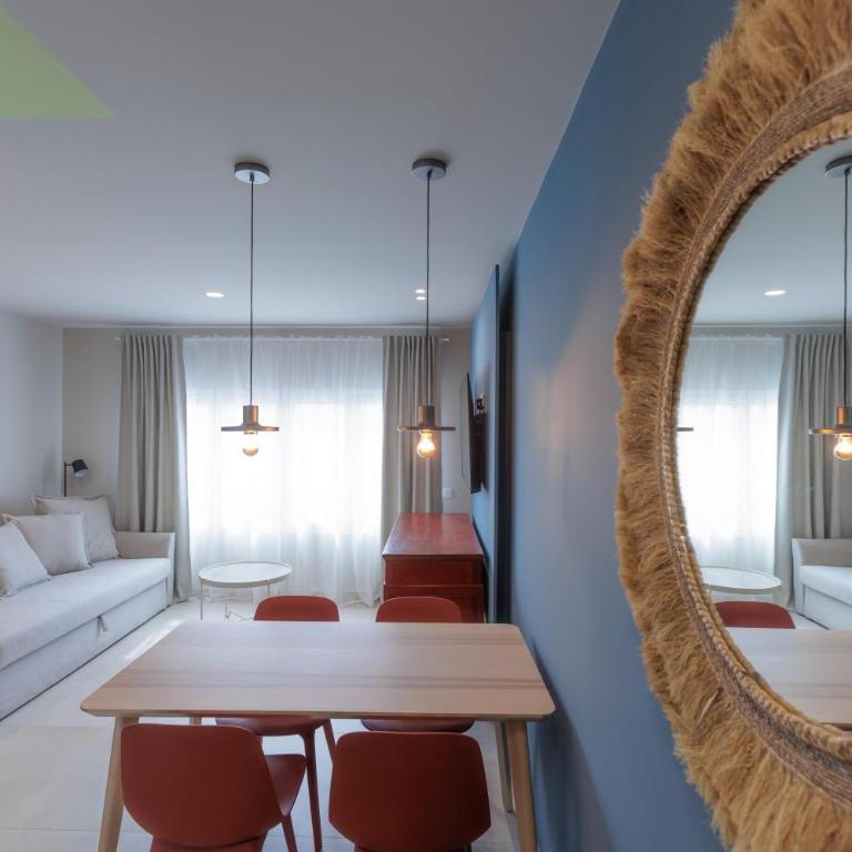 Ocean View 2 Bedrooms Flat - Air Conditioning & Free Parking & Wi-Fi - Apartamento de 2 dormitorios - 1