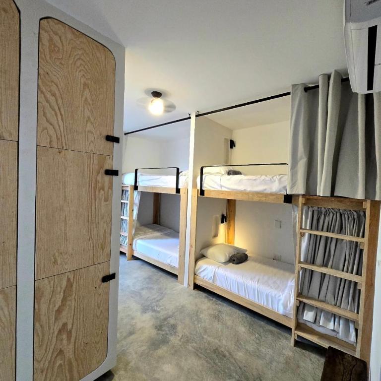 HOM Hostel Boutique - Bed in 6-Bed Mixed Dormitory Room - 1