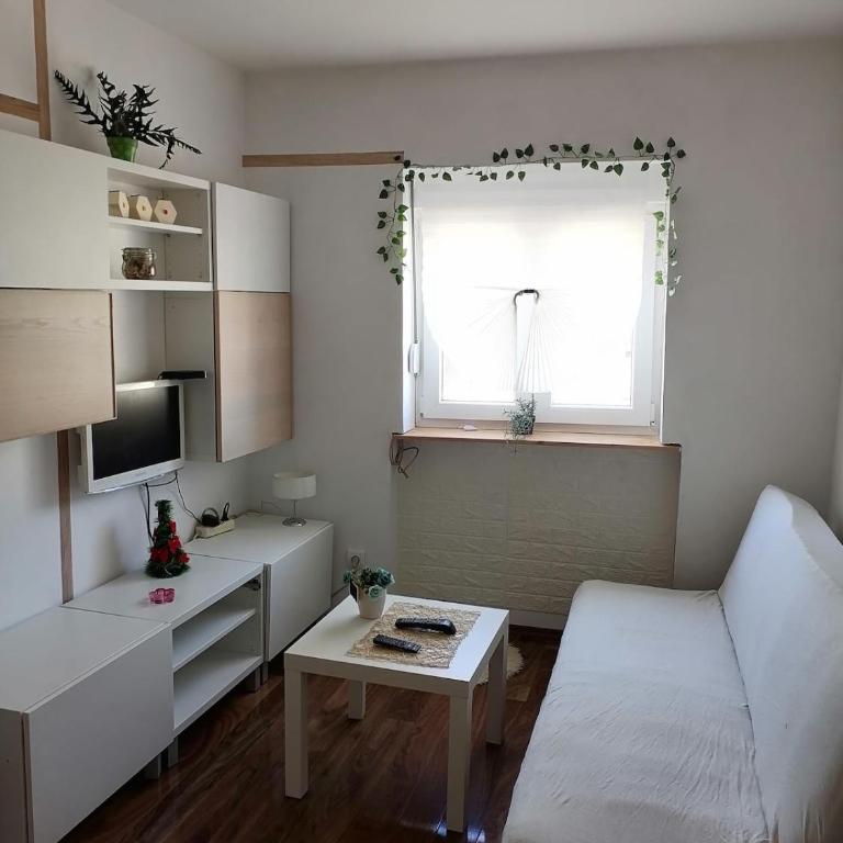 Small low cost studio Dorcol - One-Bedroom Apartment - 7