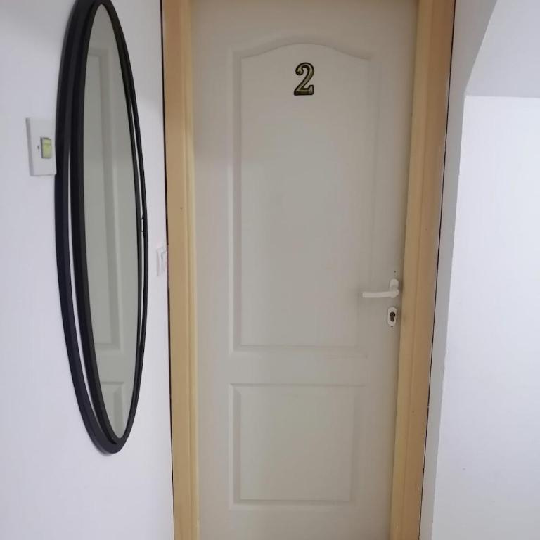 Small low cost studio Dorcol - One-Bedroom Apartment - 8