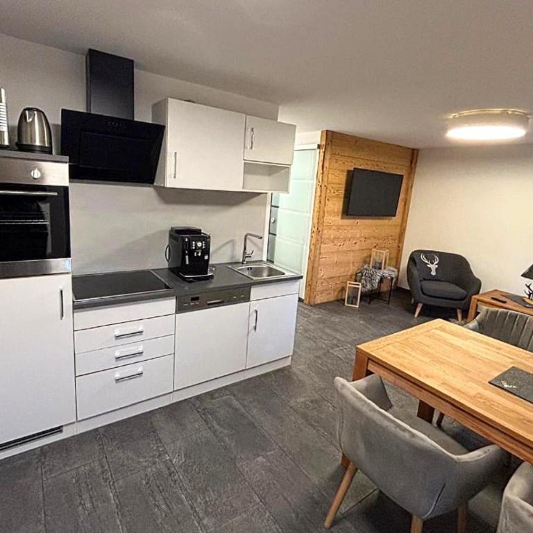 Apart AlpinZeit - Apartment mit 2 Schlafzimmern - 1