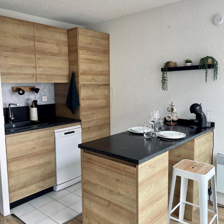Charmant studio rénové au Coeur des Sables d'Olonne - Apartamento de 1 dormitorio - 3