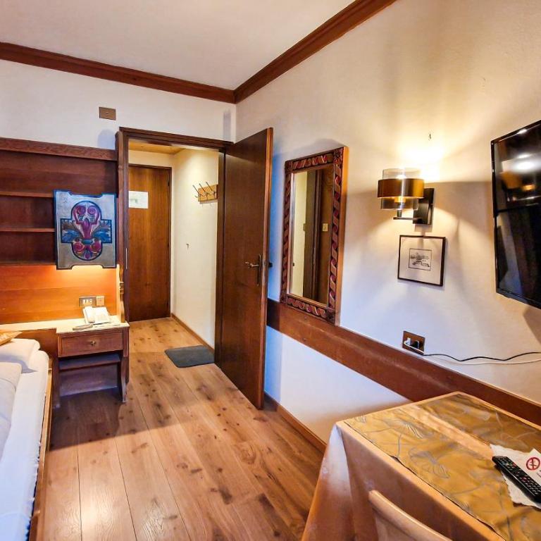 Solaia Hotel & Guesthouse - Camera Singola con Balcone - 1