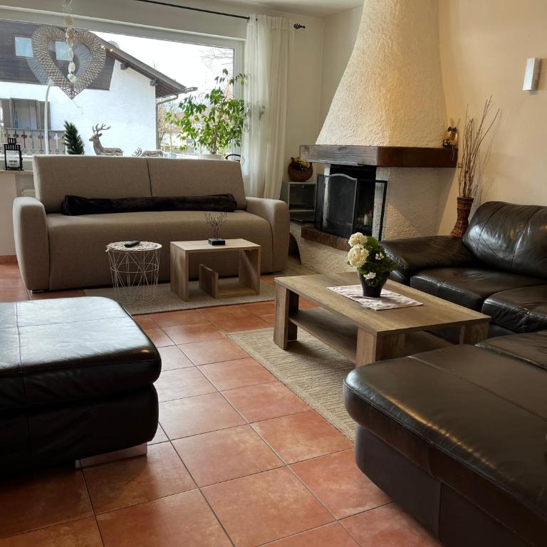Doppelhaushälfte Zugspitzblick mit privatem Garten - Appartamento - 8