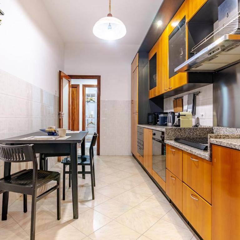 Elegant Retreat in Rome, Comfort & Style - Metro A - Appartamento con 3 Camere da Letto - 28