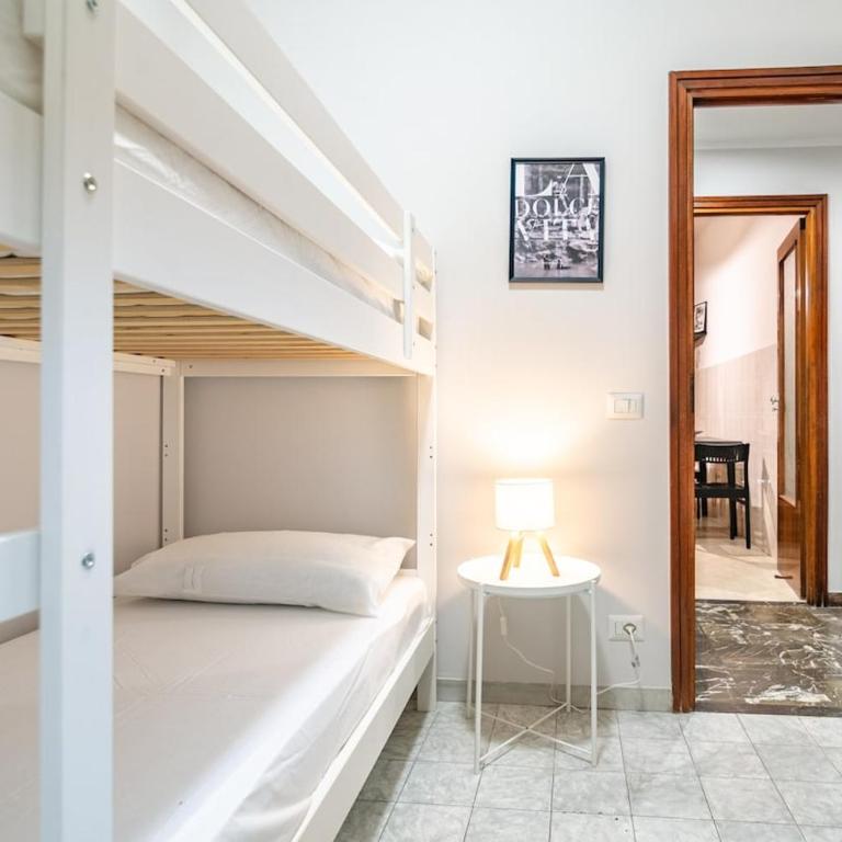 Elegant Retreat in Rome, Comfort & Style - Metro A - Appartamento con 3 Camere da Letto - 30