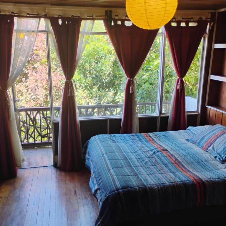 Alta Frontera Hostal - Habitación Doble con balcón - 1